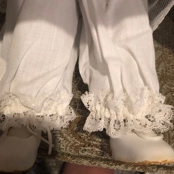 BRINN’S musical vintage doll -it’s a small world - Picture 4 of 8